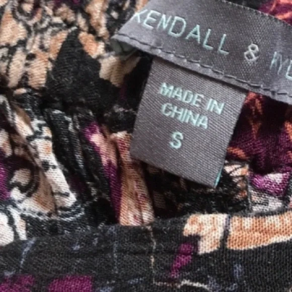 KENDALL KYLIE Skirt Pants Shorts Wide Leg Capri Black Red Maroon Size Small - Picture 14 of 14